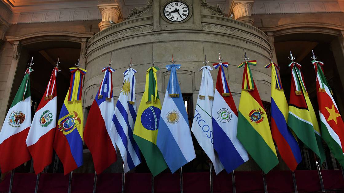 30 años del MERCOSUR y el intercambio entre Lacalle Pou y Alberto Fernández.