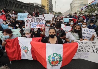 Perú: Una democracia en la encrucijada